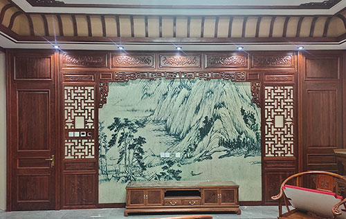 鹤山中式仿古别墅客厅背景墙花格木作装饰